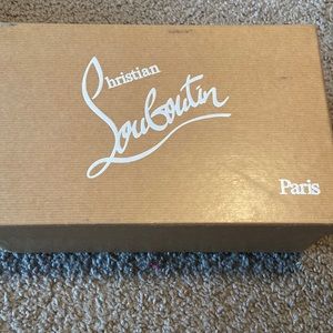 Nude Christian Louboutin pumps